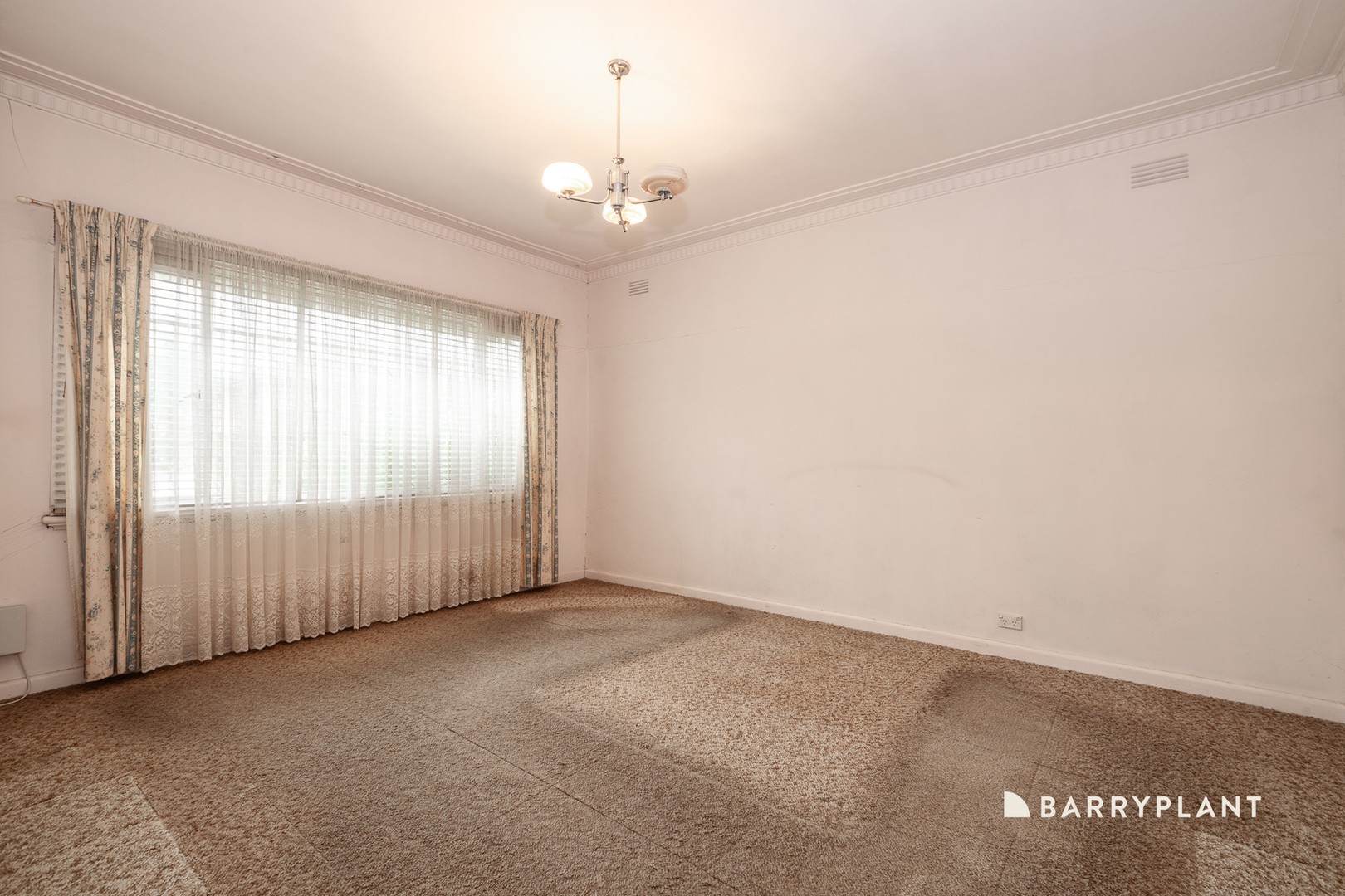 38 Sylvan Grove, Pascoe Vale, VIC 3044 - Thumbnail 1 - 09/06/2026