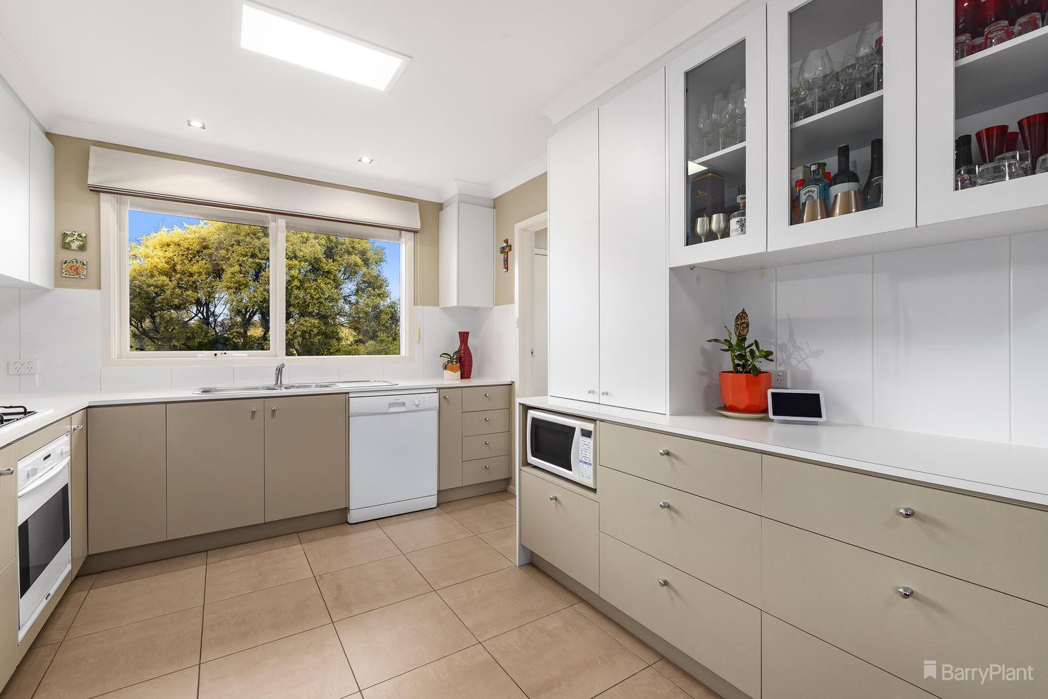 38 Tarcoola Drive, Yallambie, VIC 3085, Yallambie - Thumbnail 4