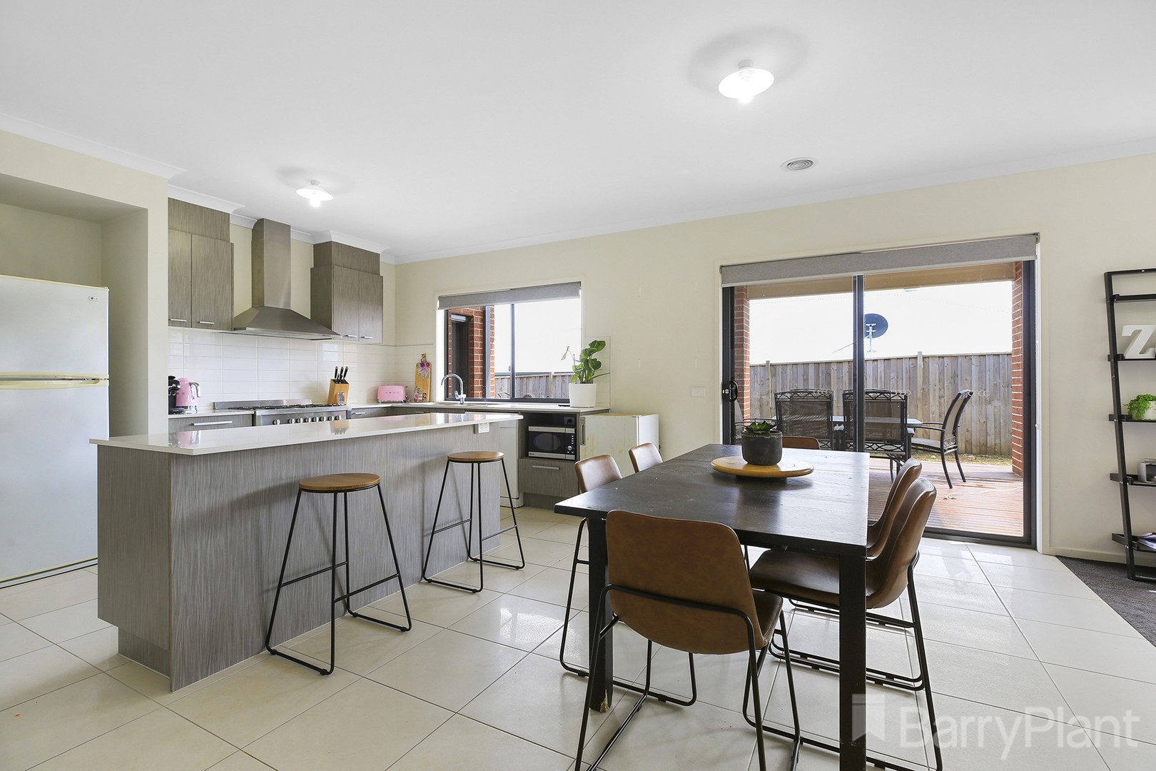 38 Timbertop Crescent, Drouin, VIC 3818, Drouin - Thumbnail 3
