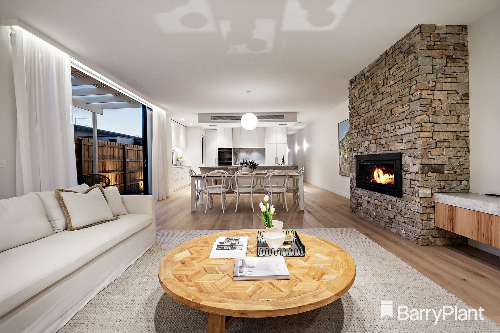 38 Warranilla Avenue, Rosebud, VIC 3939, Rosebud - Thumbnail 2