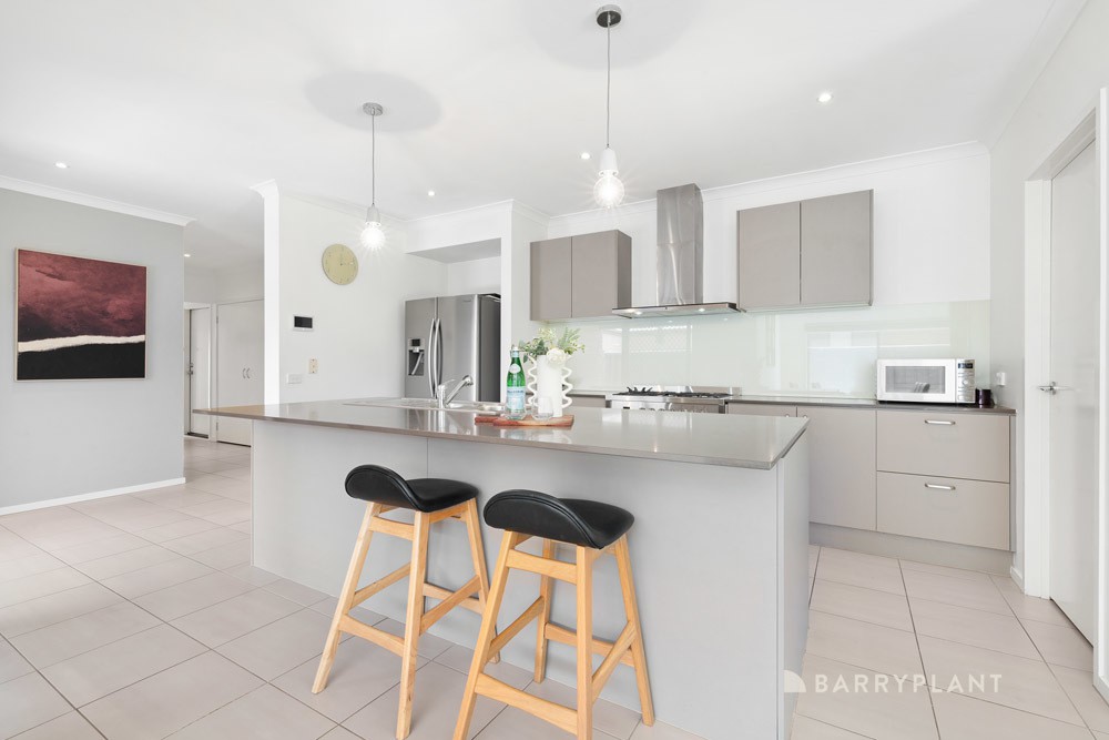 38 Wellington Street, Mernda, VIC 3754 - Thumbnail 2 - 26/11/2025