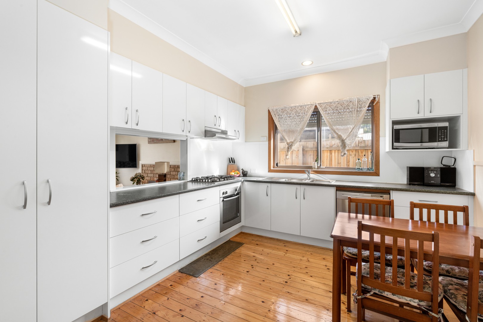 38 Willana Avenue, Hamlyn Heights, VIC 3215, Hamlyn Heights - Thumbnail 2