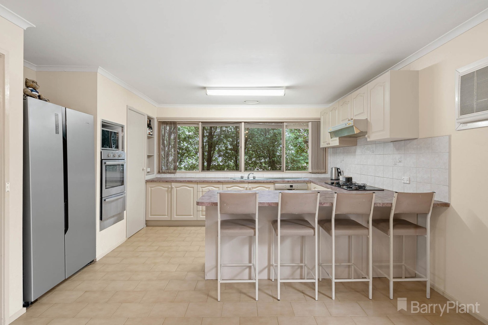 38 William Hovell Drive, Endeavour Hills, VIC 3802, Endeavour Hills - Thumbnail 3