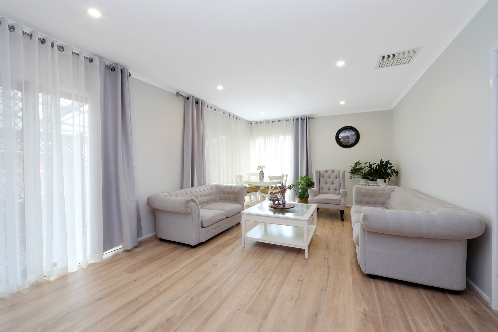 382 Dandelion Drive, Rowville, VIC 3178, Rowville - Thumbnail 4
