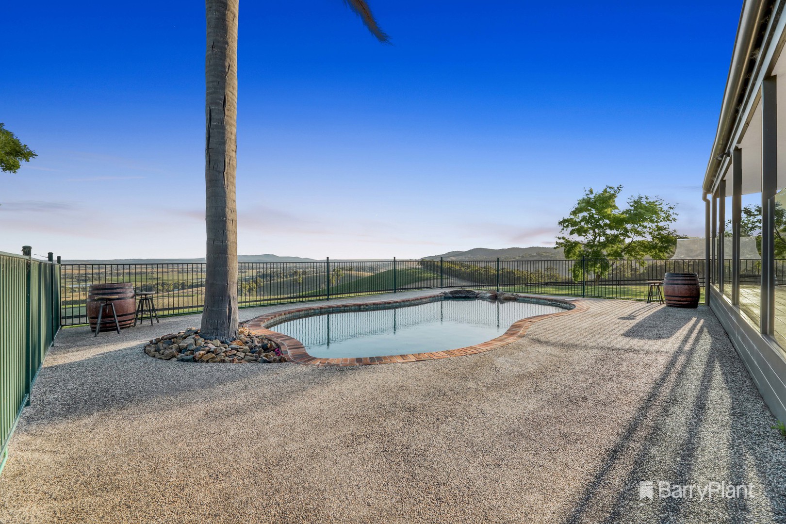 382 Steels Creek Road, Steels Creek, VIC 3775 - Thumbnail 2 - 02/02/2023