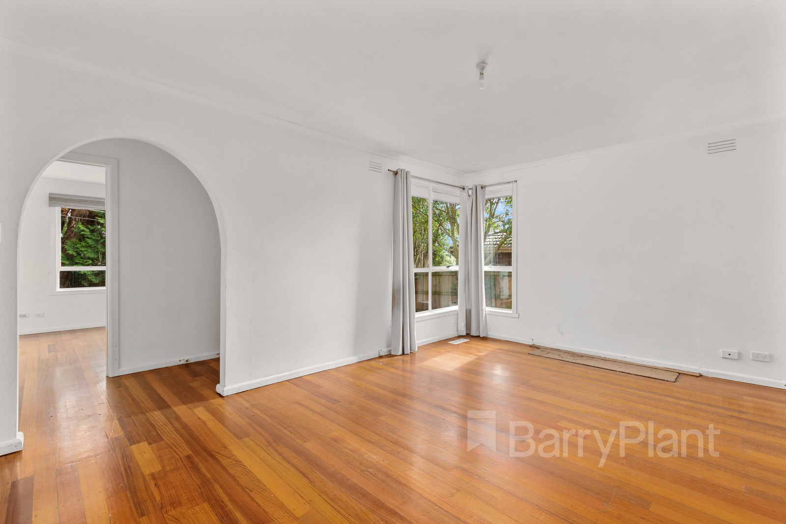 385 Scoresby Road, Ferntree Gully, VIC 3156, Ferntree Gully - Thumbnail 2