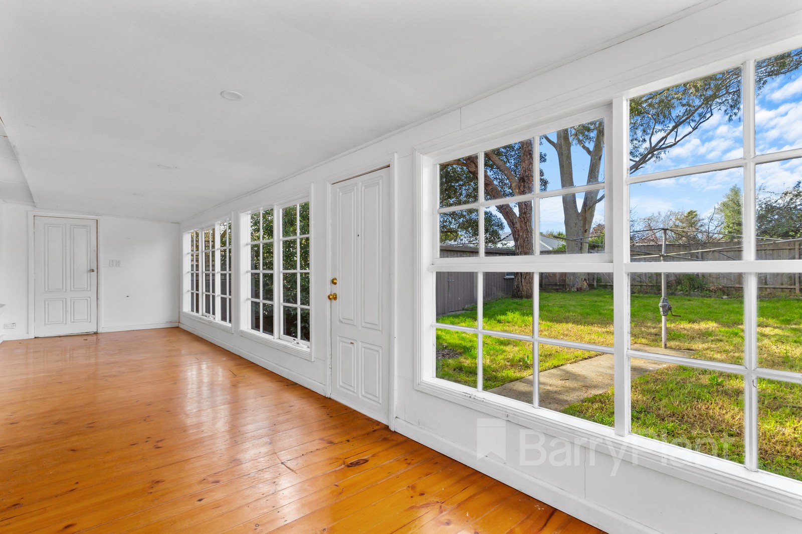 385 Scoresby Road, Ferntree Gully, VIC 3156, Ferntree Gully - Thumbnail 3