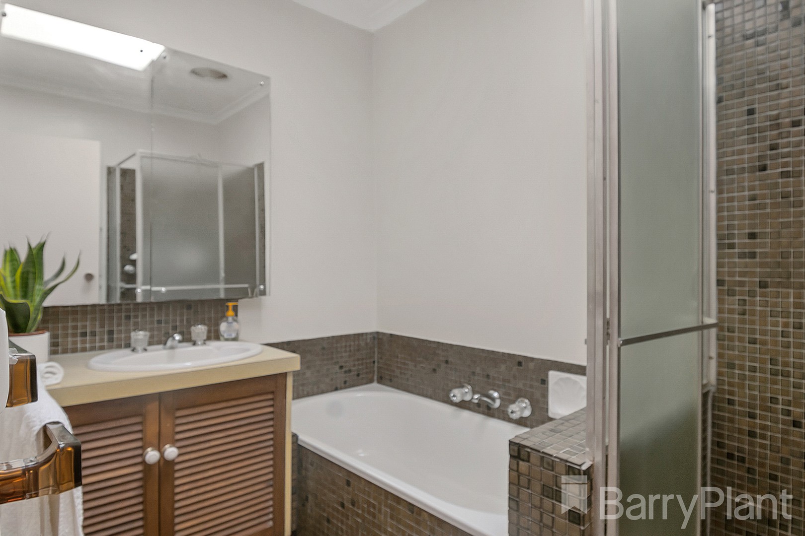 38A Cameron ParadeBundoora, VIC 3083, Bundoora - Thumbnail 8