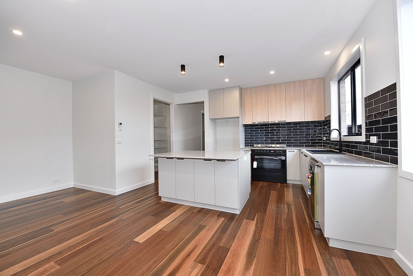 38A St Raphael Street, Avondale Heights, VIC 3034, Avondale Heights - Thumbnail 3