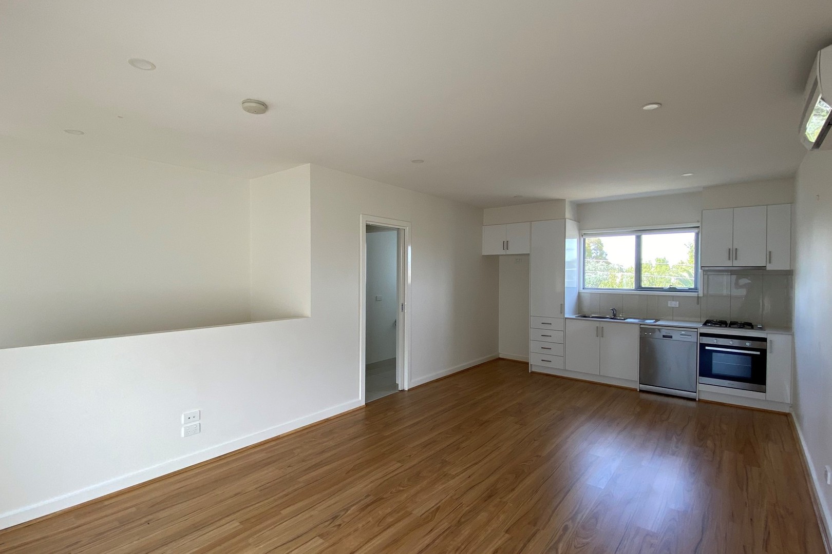 38B Regent Street, Reservoir, VIC 3073, Reservoir - Thumbnail 3