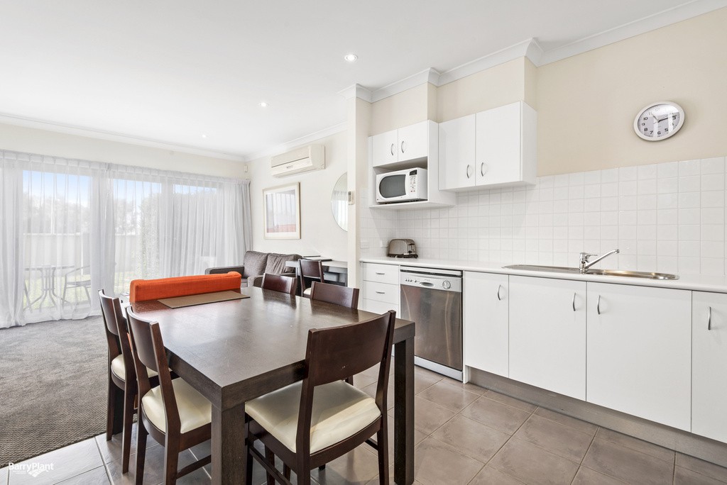 39/9 Greg Norman Drive, Sanctuary Lakes, VIC 3030, Sanctuary Lakes - Thumbnail 4
