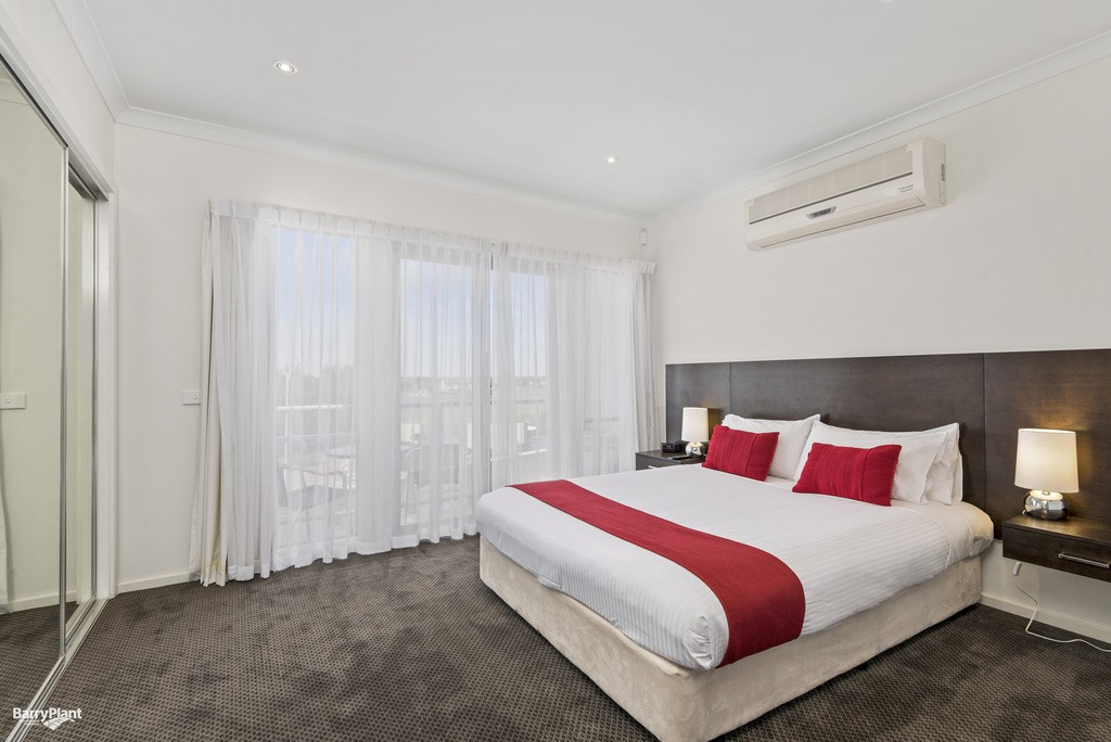 39/9 Greg Norman Drive, Sanctuary Lakes, VIC 3030, Sanctuary Lakes - Thumbnail 5