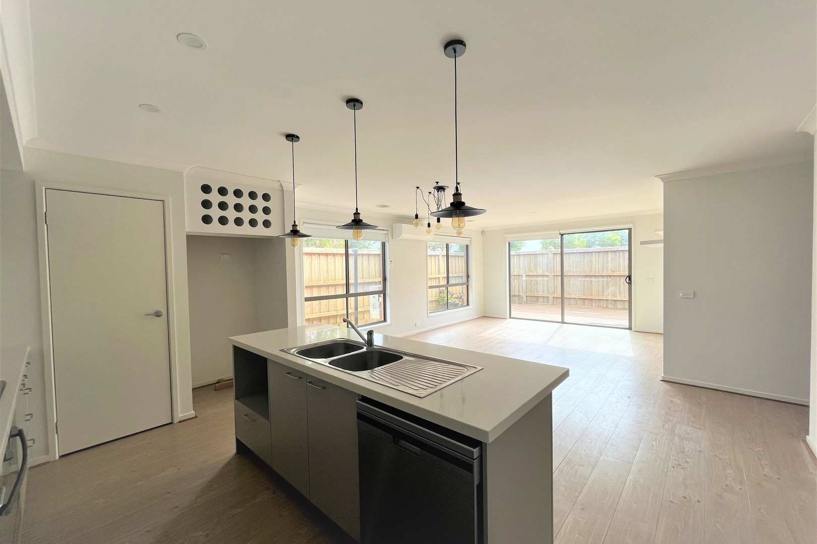 39 Avonbury Circuit, Cranbourne West, VIC 3977, Cranbourne West - Thumbnail 4