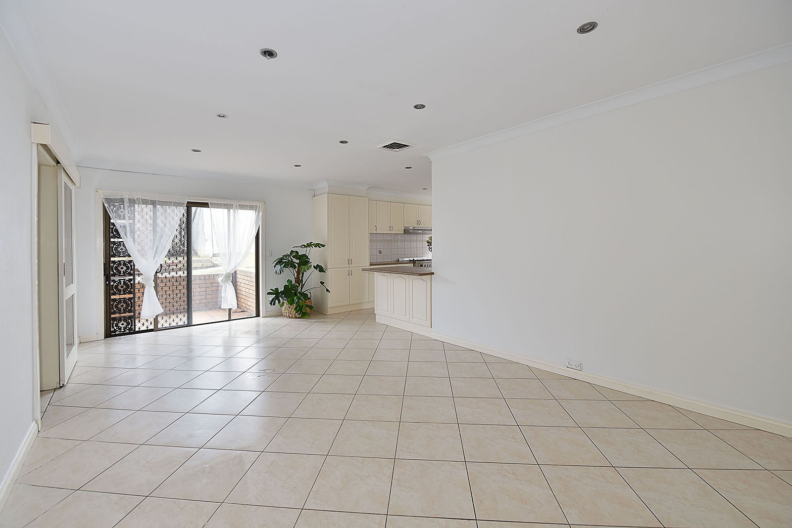 39 Bamford Avenue, Westmeadows, VIC 3049, Westmeadows - Thumbnail 4