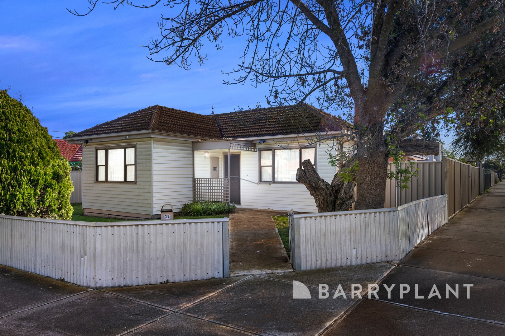 39 Beaver Street, St Albans, VIC 3021 - Thumbnail 2 - 02/09/2026