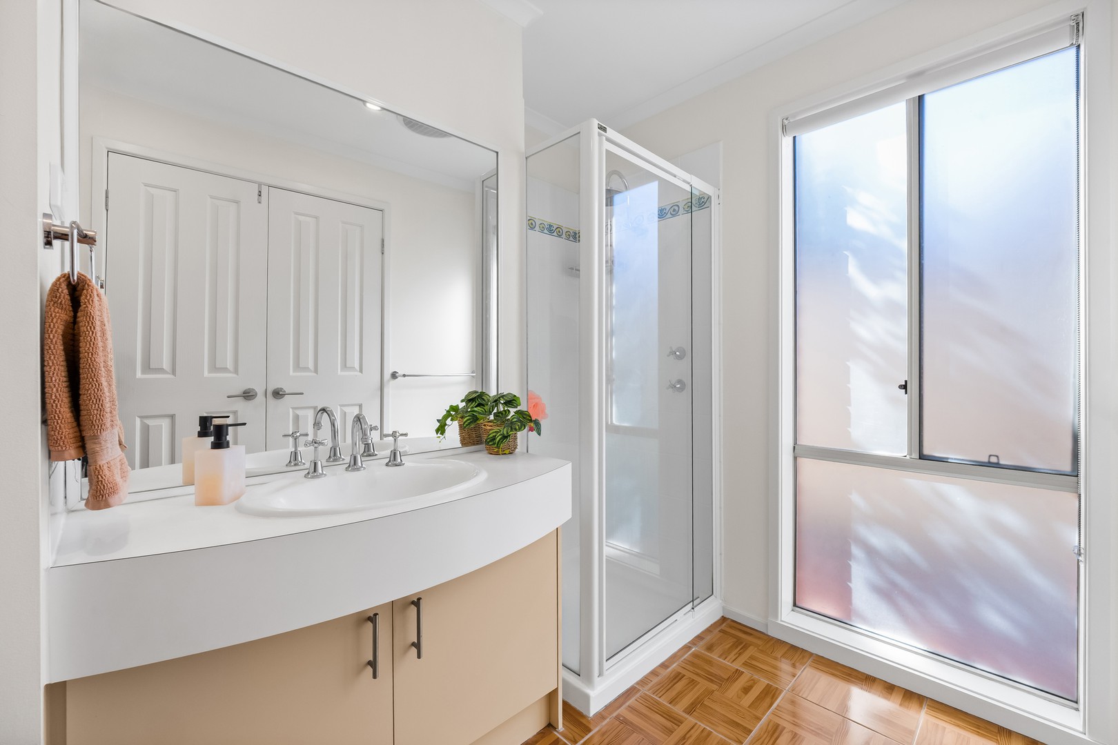 39 Cardinia Crescent, Taylors Hill, VIC 3037, Taylors Hill - Thumbnail 5