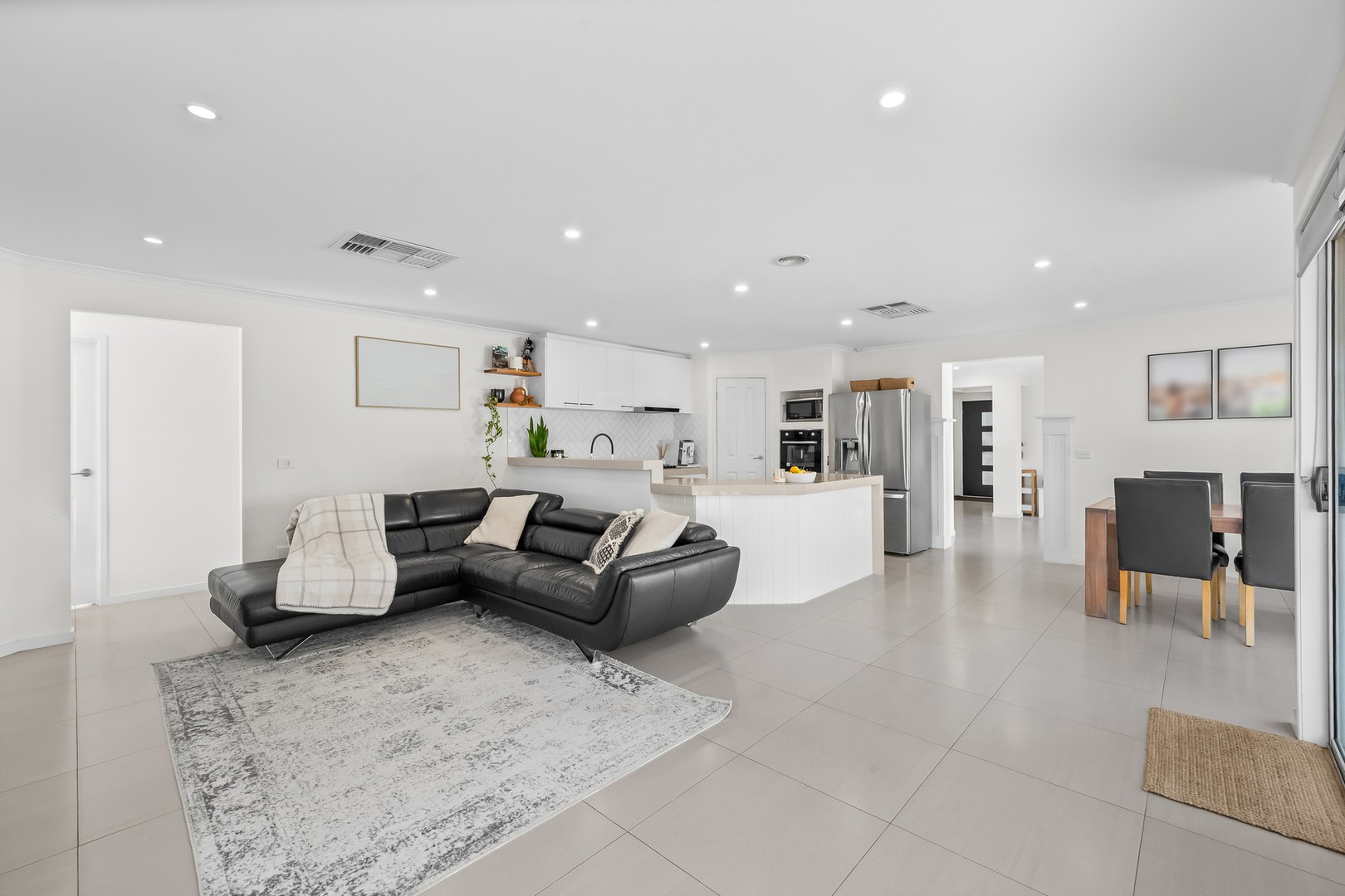 39 Cardinia Crescent, Taylors Hill, VIC 3037, Taylors Hill - Thumbnail 8