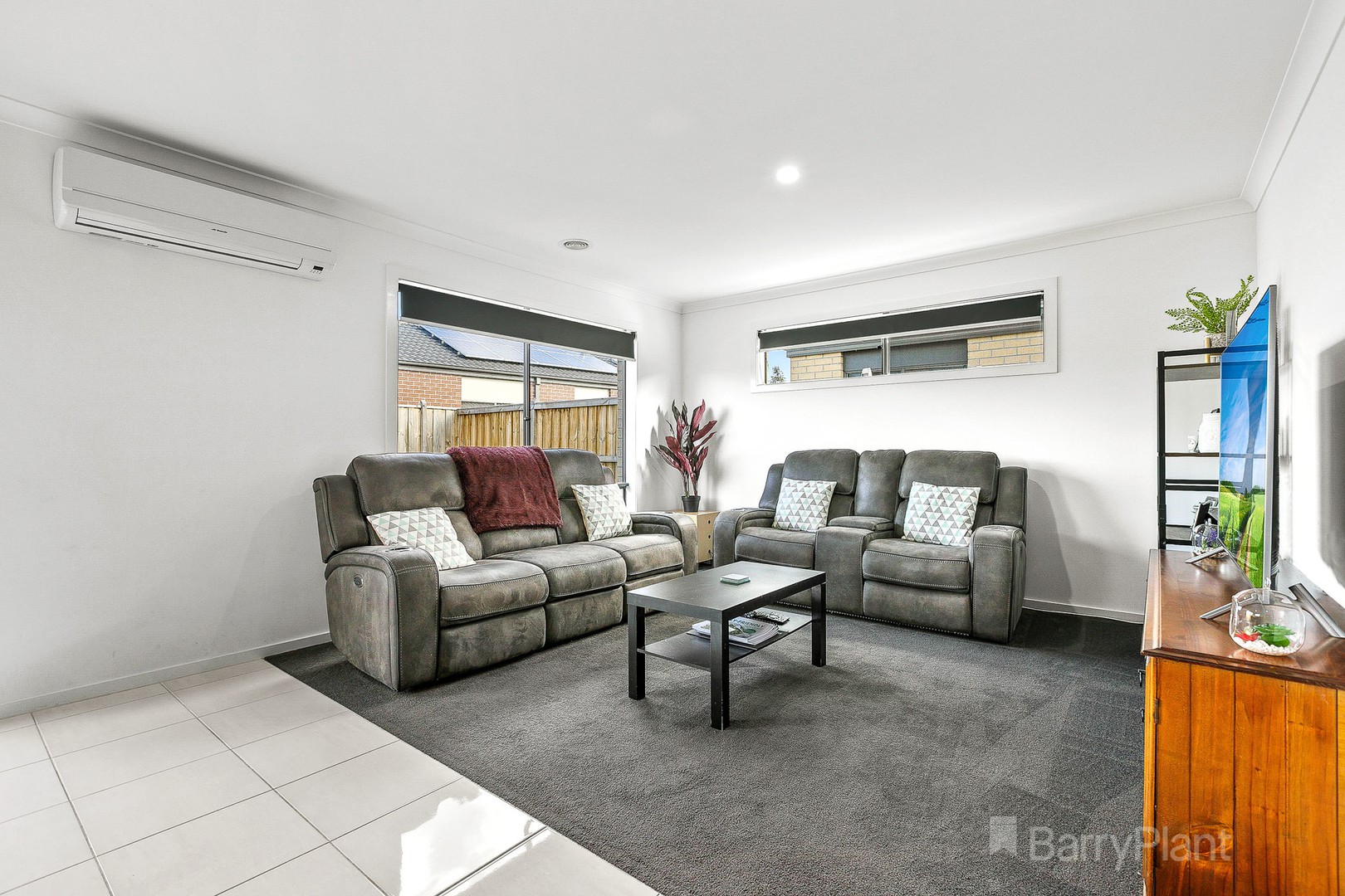 39 Caversham DrivePakenham, VIC 3810, Pakenham - Thumbnail 2