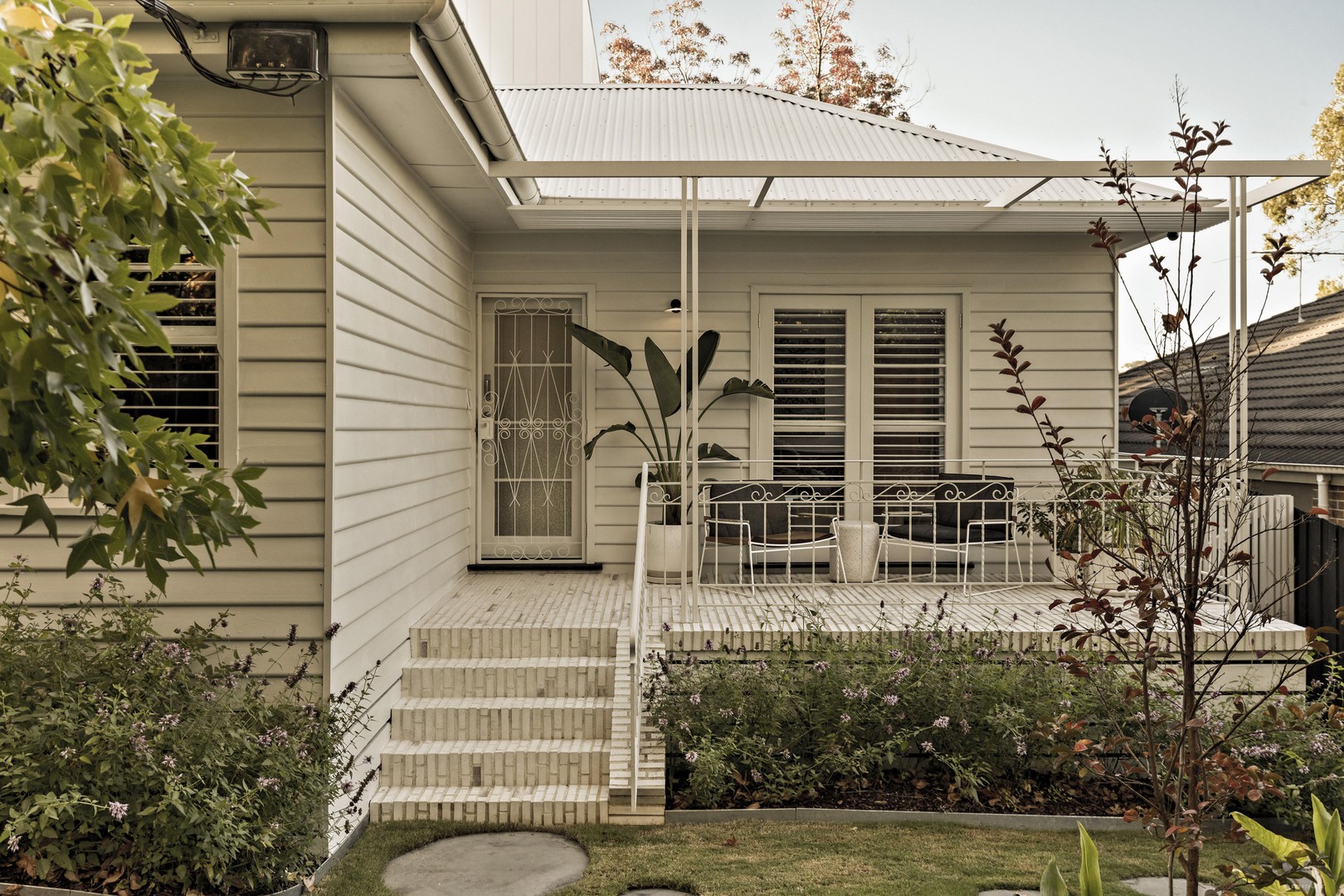39 Churinga Avenue, Mitcham, VIC 3132, Mitcham - Thumbnail 2