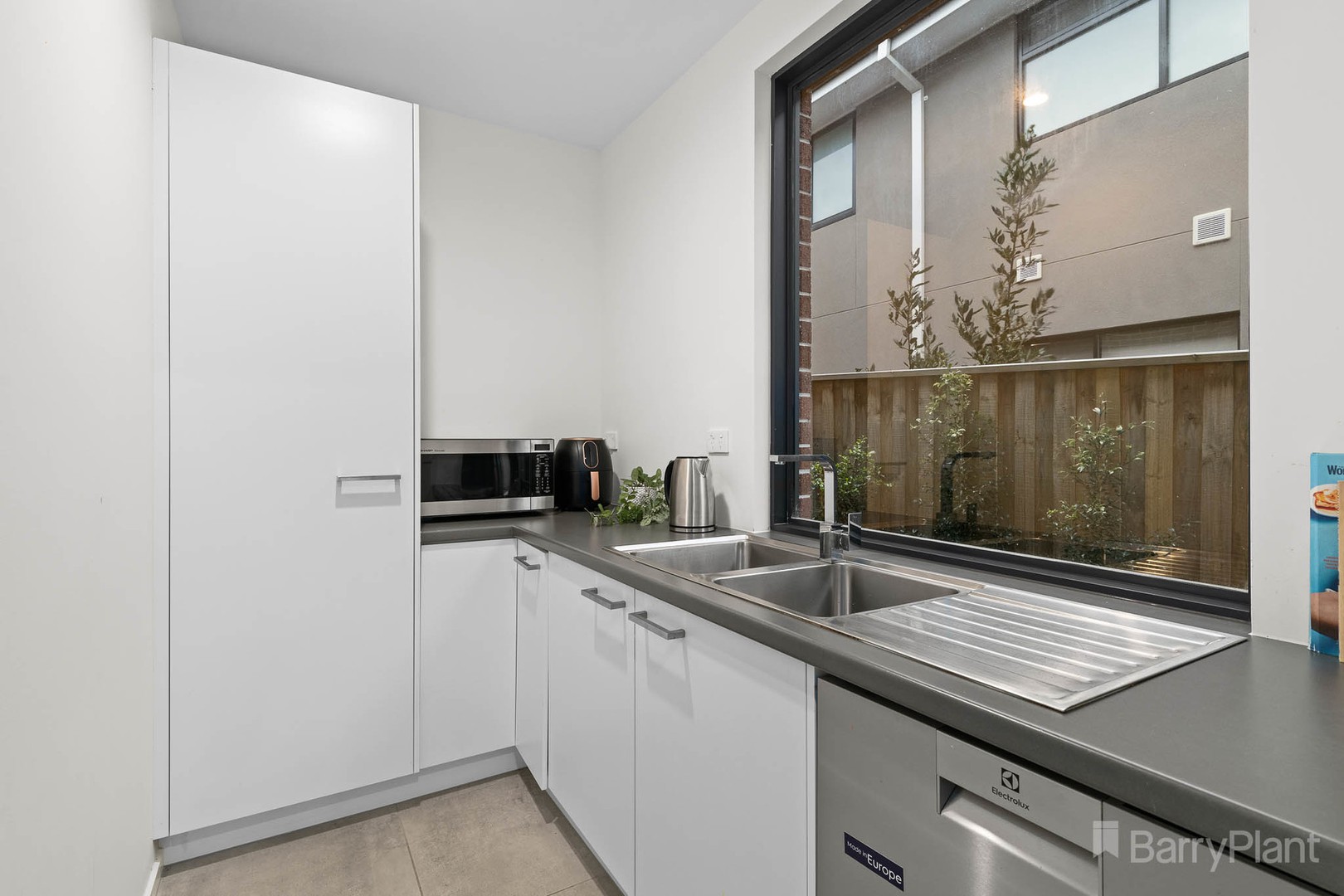 39 Cliveden Drive, Officer, VIC 3809, Officer - Thumbnail 5