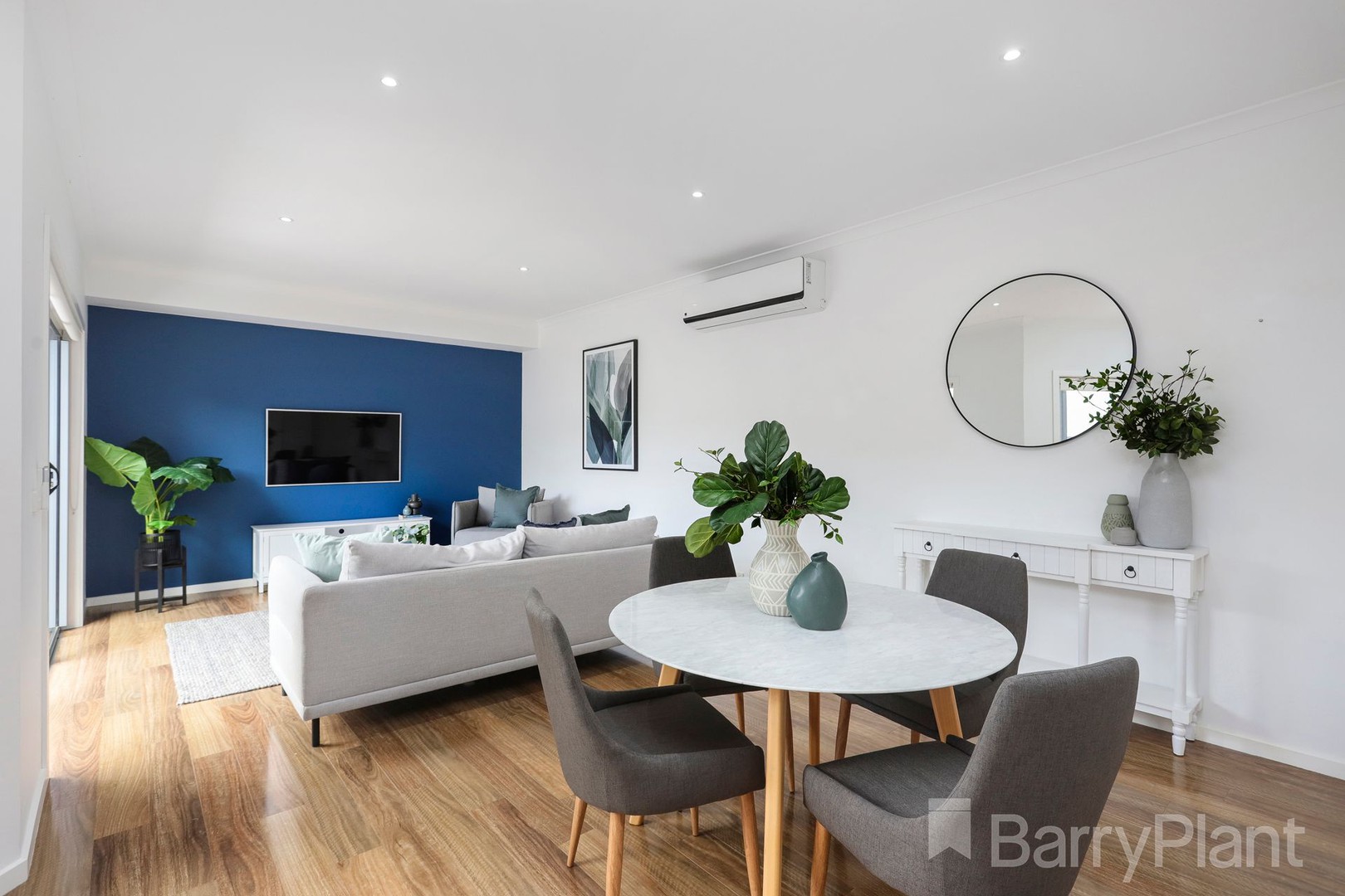 39 Couch Street, Sunshine, VIC 3020, Sunshine - Thumbnail 2