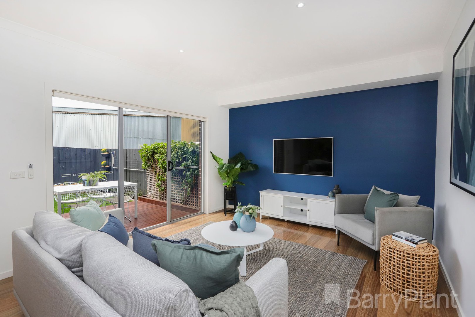 39 Couch Street, Sunshine, VIC 3020, Sunshine - Thumbnail 4