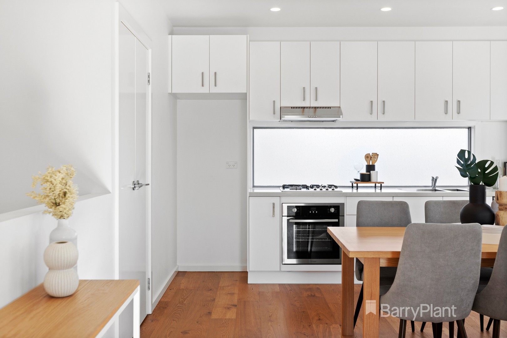39 Crawley Street, Reservoir, VIC 3073, Reservoir - Thumbnail 4