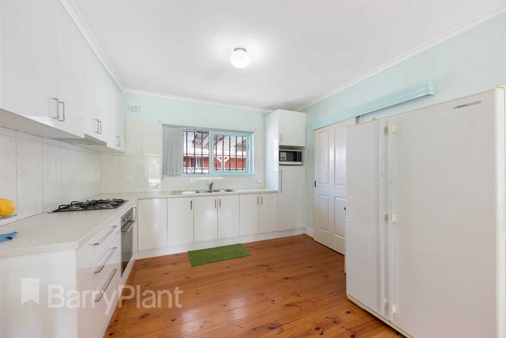 39 Fox Street, St Albans, VIC 3021, St Albans - Thumbnail 2