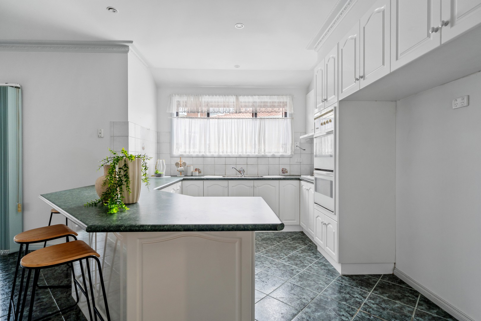39 Goodwood Drive, Keilor Downs, VIC 3038, Keilor Downs - Thumbnail 4