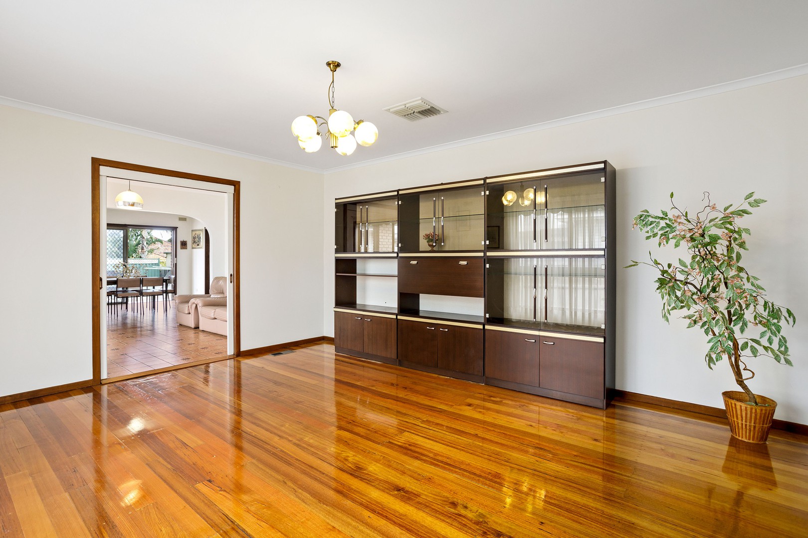 39 Grandview RoadNiddrie, VIC 3042, Niddrie - Thumbnail 4