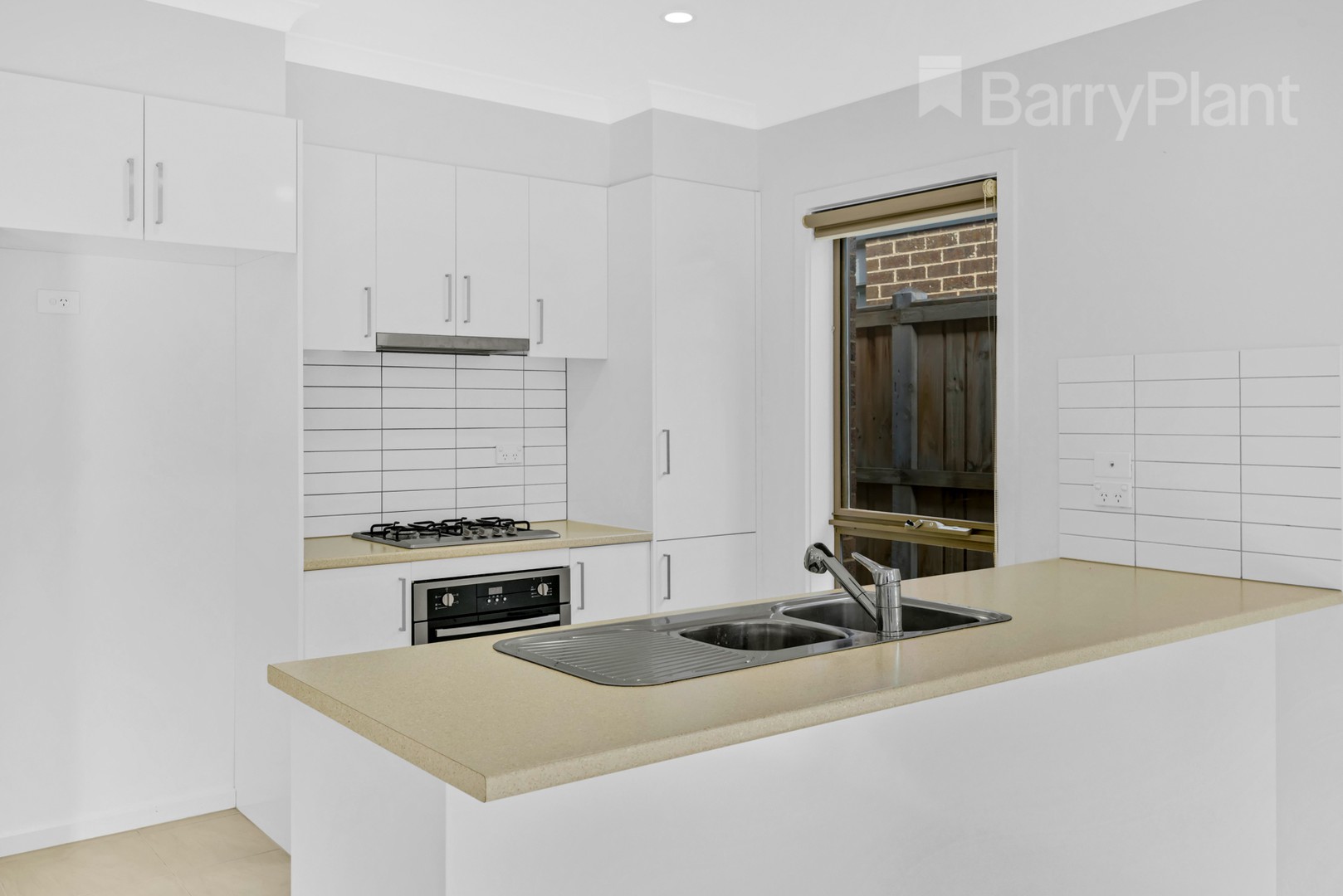 39 Highfield Drive, Mickleham, VIC 3064 - Thumbnail 2 - 07/07/2022