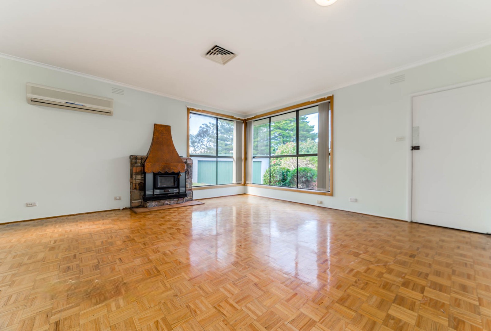 39 Highview Drive, Doncaster, VIC 3108, Doncaster - Thumbnail 3