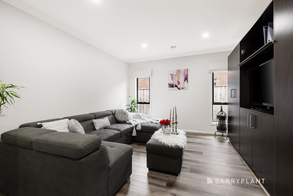 39 Huntingfield Drive, South Morang, VIC 3752, South Morang - Thumbnail 2