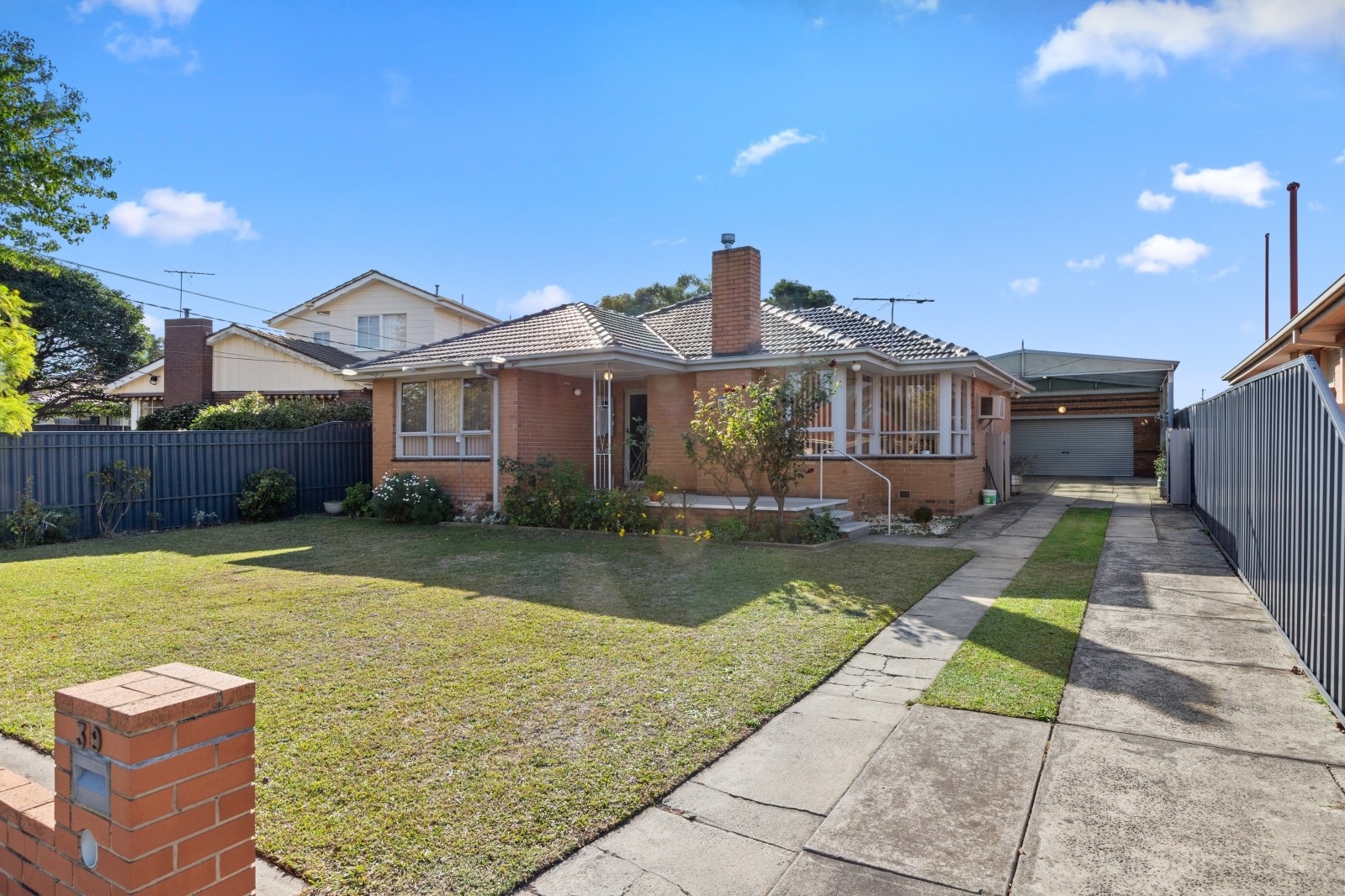 39 Janine Road, Springvale South, VIC 3172 - Thumbnail 2 - 09/05/2025