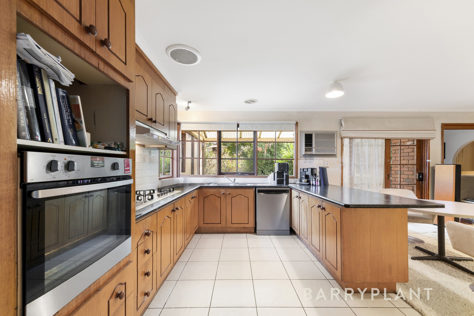 39 Joan Street, Melton, VIC 3337, Melton - Thumbnail 4