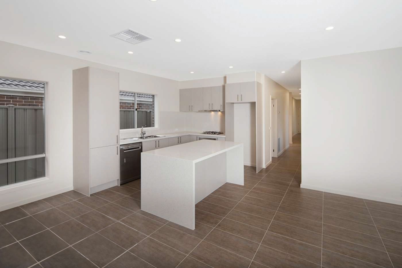 39 Keeper StreetSunbury, VIC 3429  - Leased, Sunbury - Thumbnail 3