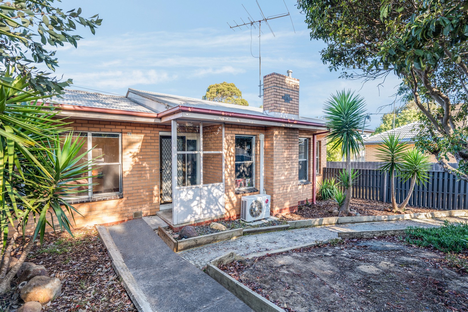 39 Learmouth Street, Belmont, VIC 3216 - Thumbnail 2 - 19/02/2026