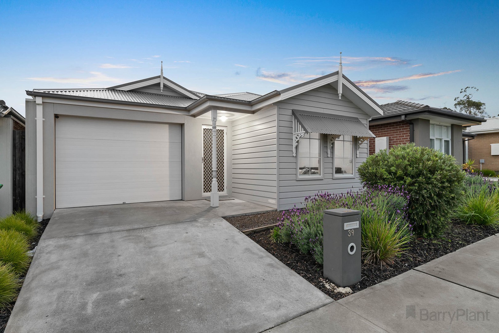 39 Merlot Road, Pakenham, VIC 3810 - Thumbnail 2 - 29/09/2022