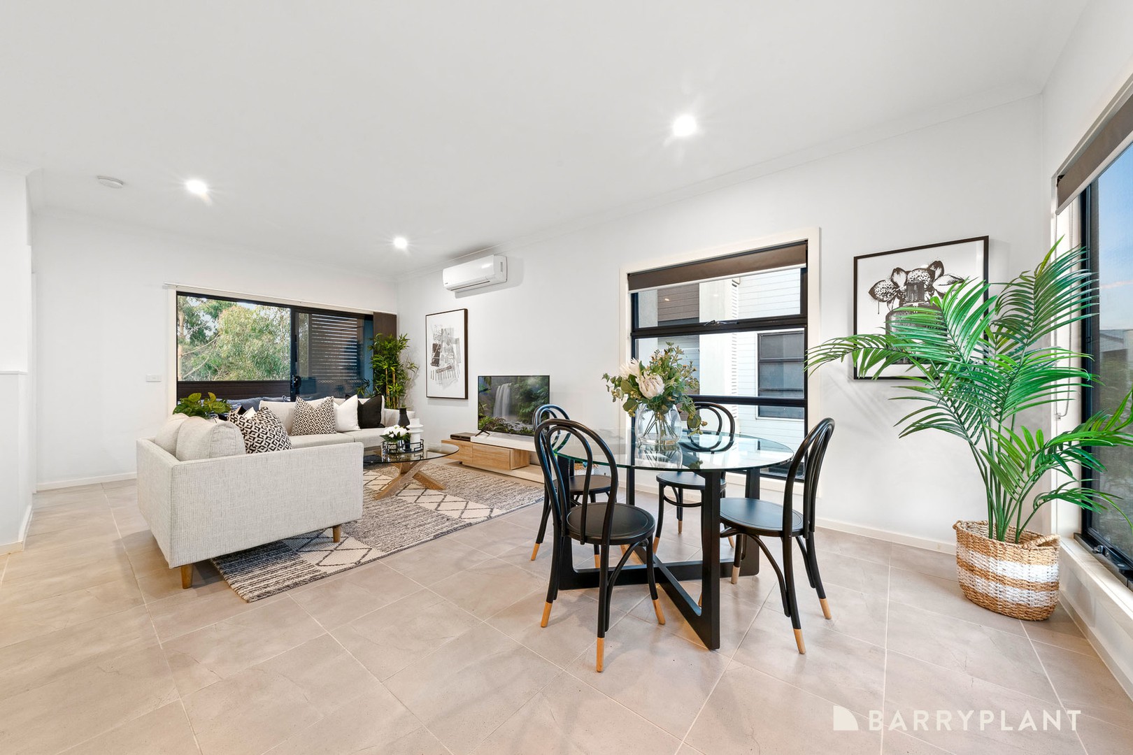 39 Nugget Way, Cranbourne East, VIC 3977, Cranbourne East - Thumbnail 2