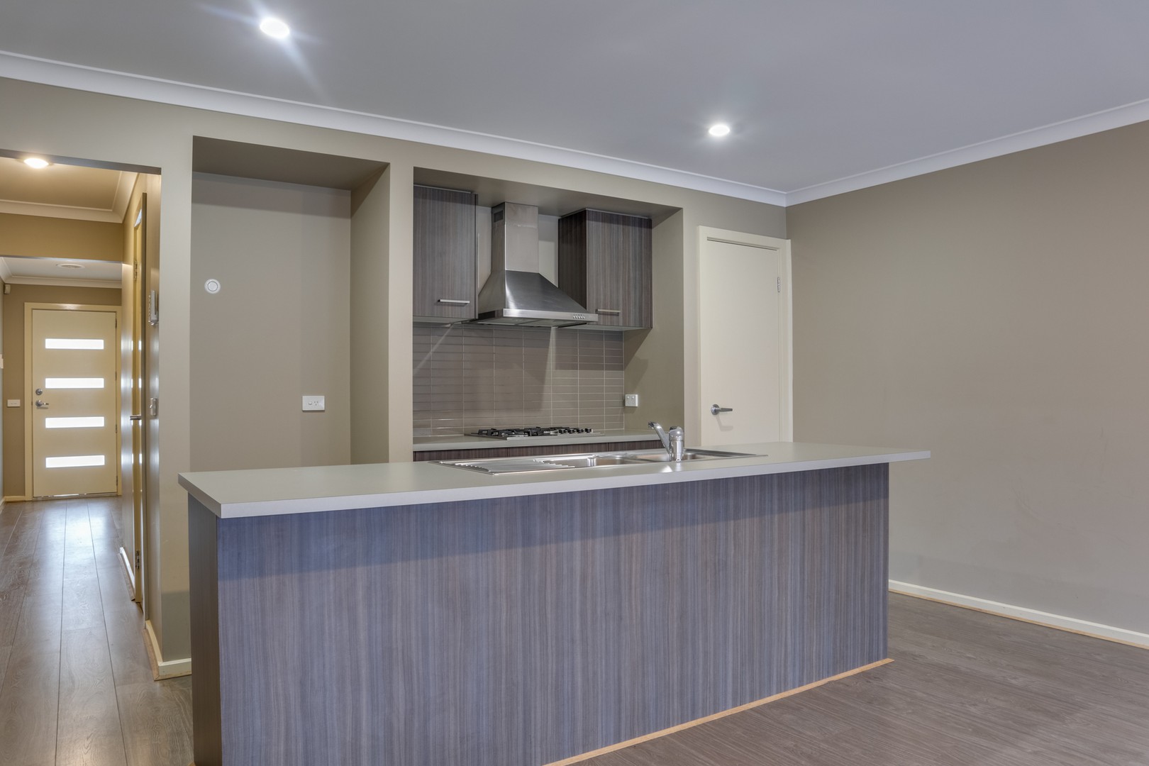 39 Pearl Drive, Craigieburn, VIC 3064, Craigieburn - Thumbnail 2