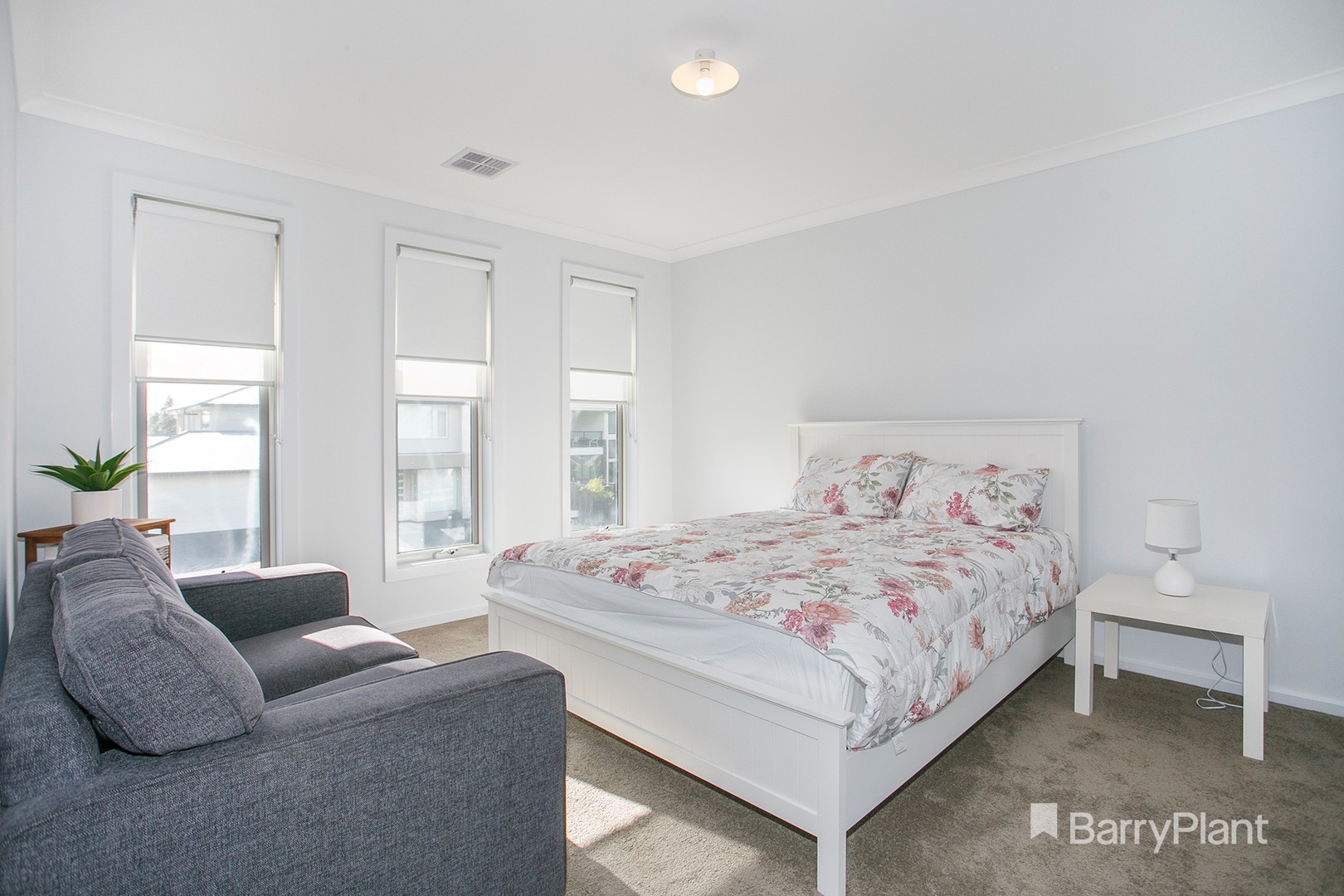39 Pebblestone Circuit, Clyde North, VIC 3978, Clyde North - Thumbnail 6