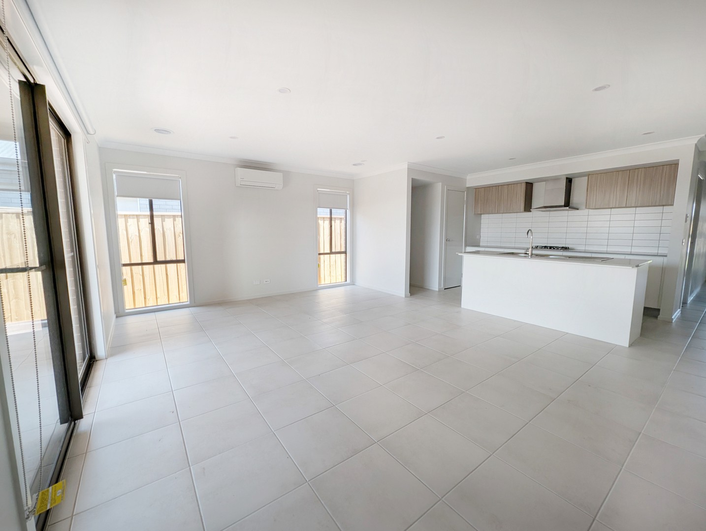 39 Pickering Crescent, Lara, VIC 3212, Lara - Thumbnail 3