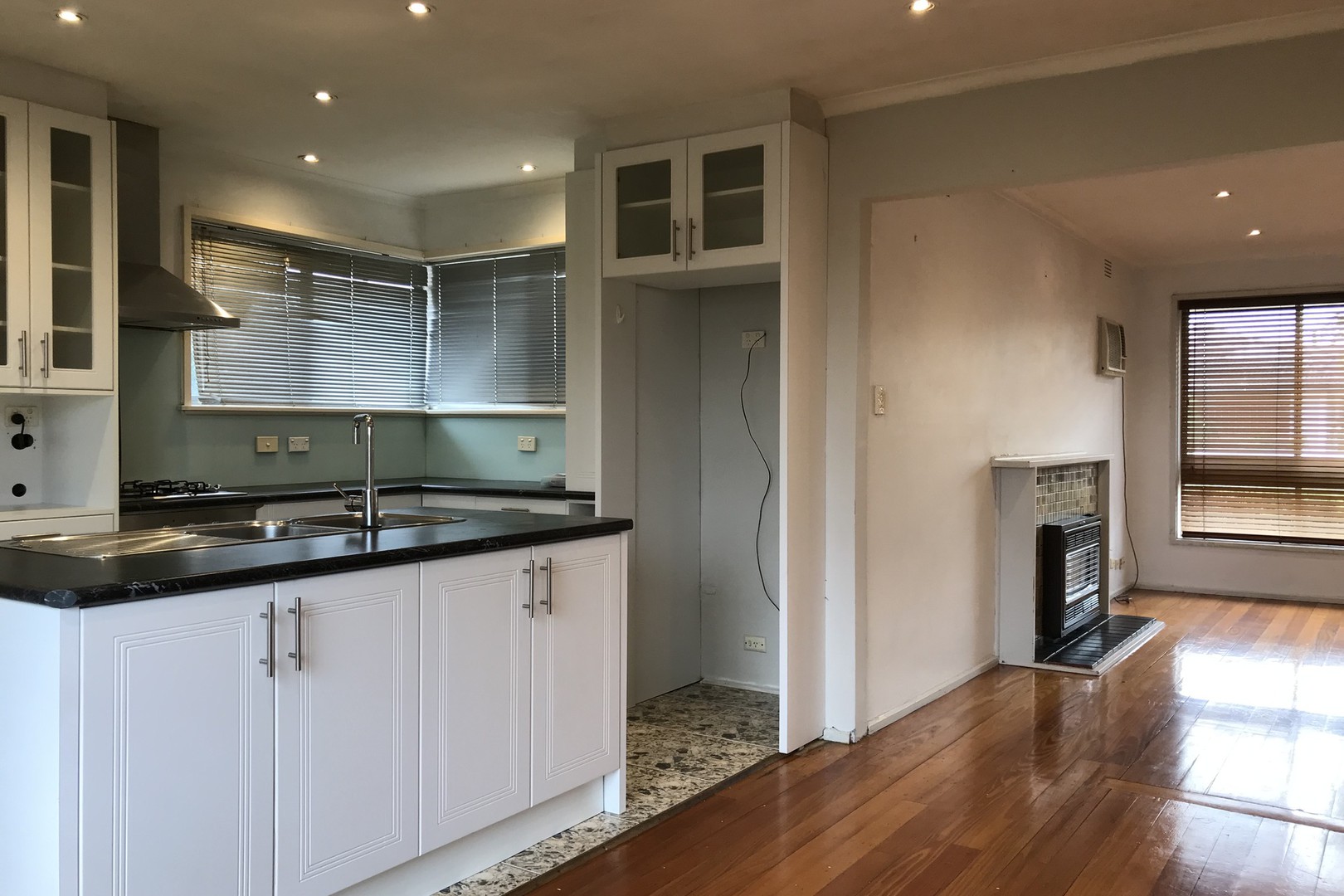 39 Regal Avenue, Thomastown, VIC 3074 - Thumbnail 2 - 28/11/2022