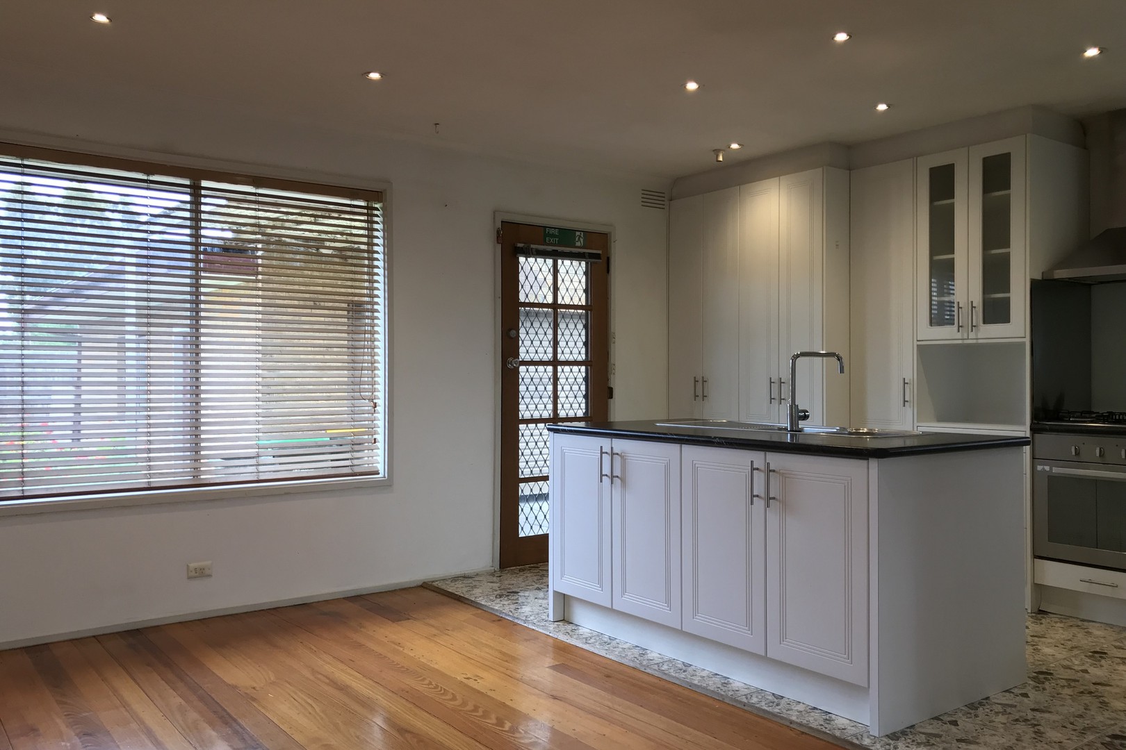 39 Regal Avenue, Thomastown, VIC 3074, Thomastown - Thumbnail 4