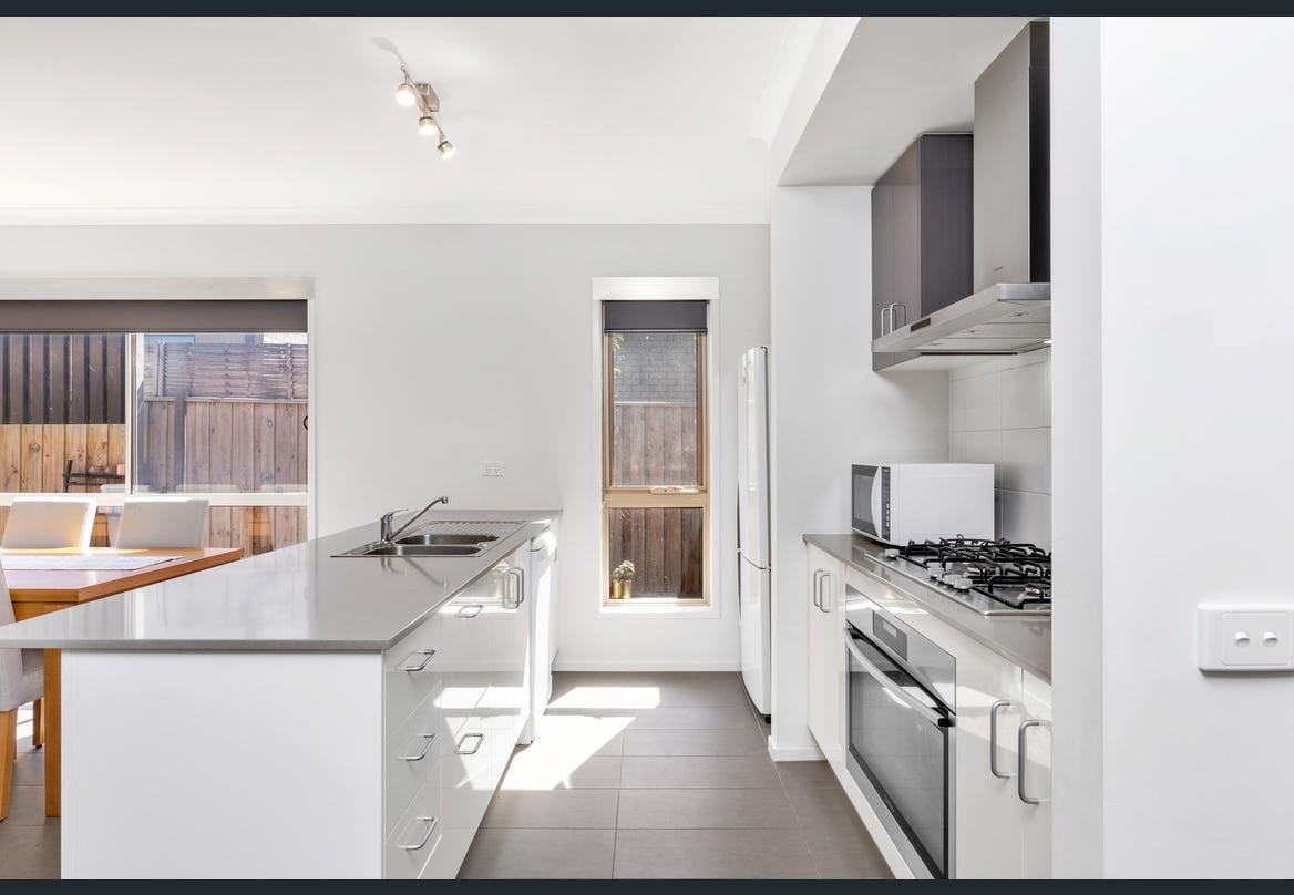 39 Remarkable Drive, Mount Duneed, VIC 3217 - Thumbnail 2 - 17/07/2026
