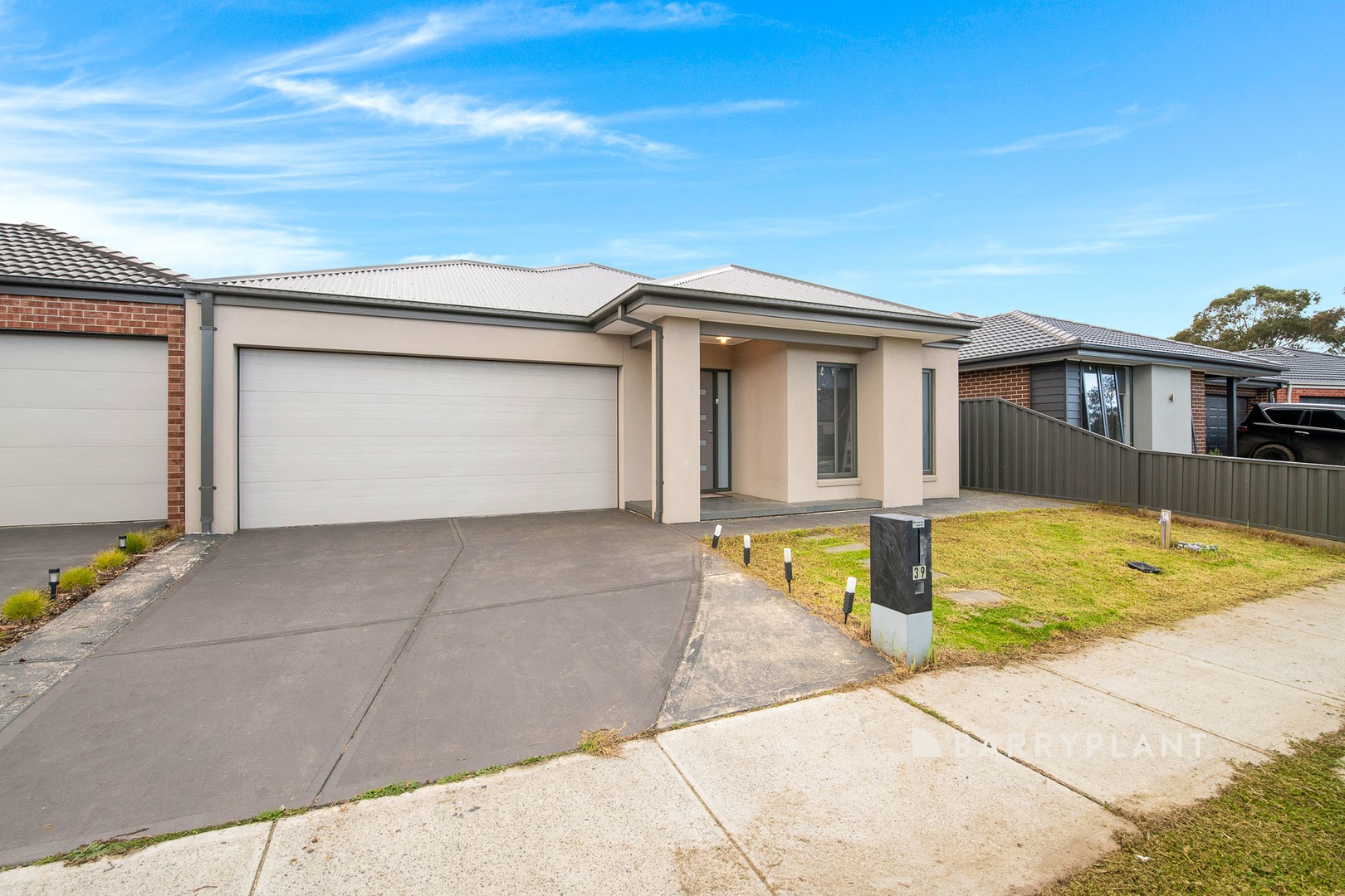 39 Revelstoke Crescent, Pakenham, VIC 3810, Pakenham - Thumbnail 2