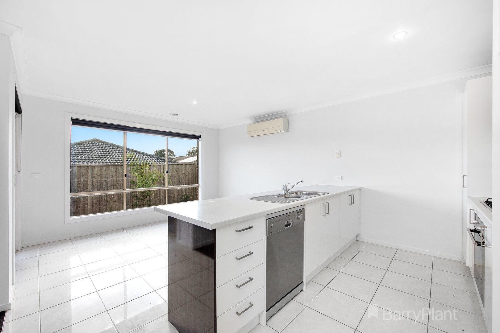 39 Rockford Street, Pakenham, VIC 3810, Pakenham - Thumbnail 5