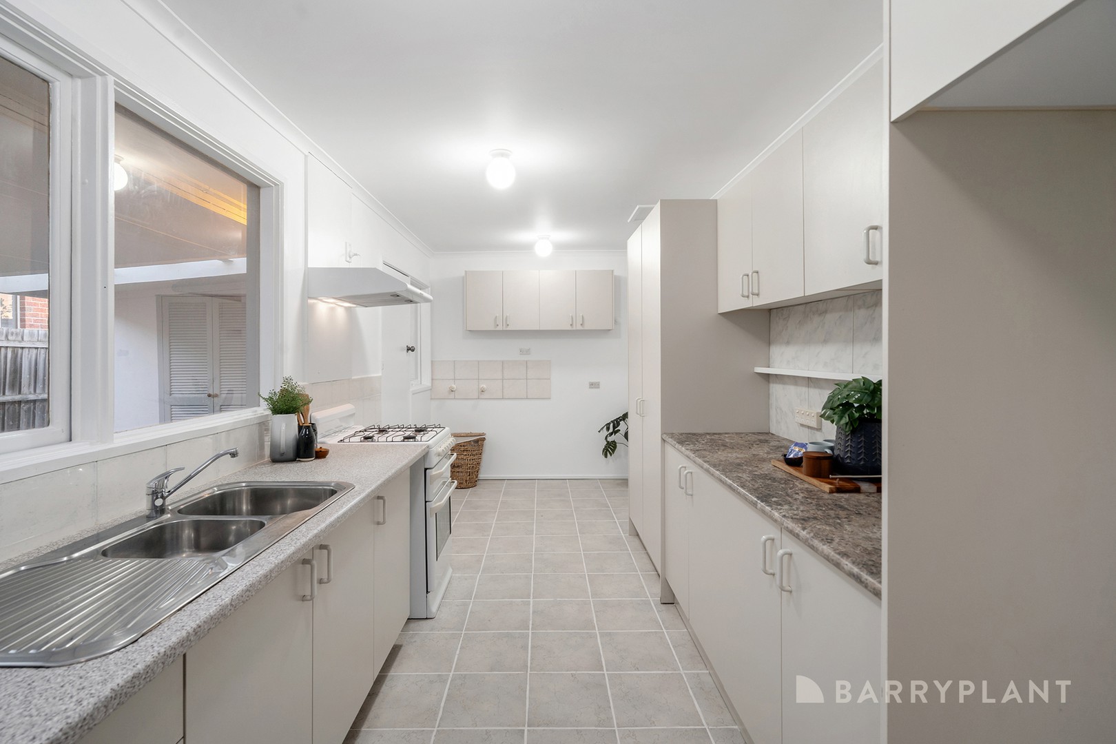 39 Shirley Street, Mooroolbark, VIC 3138, Mooroolbark - Thumbnail 4