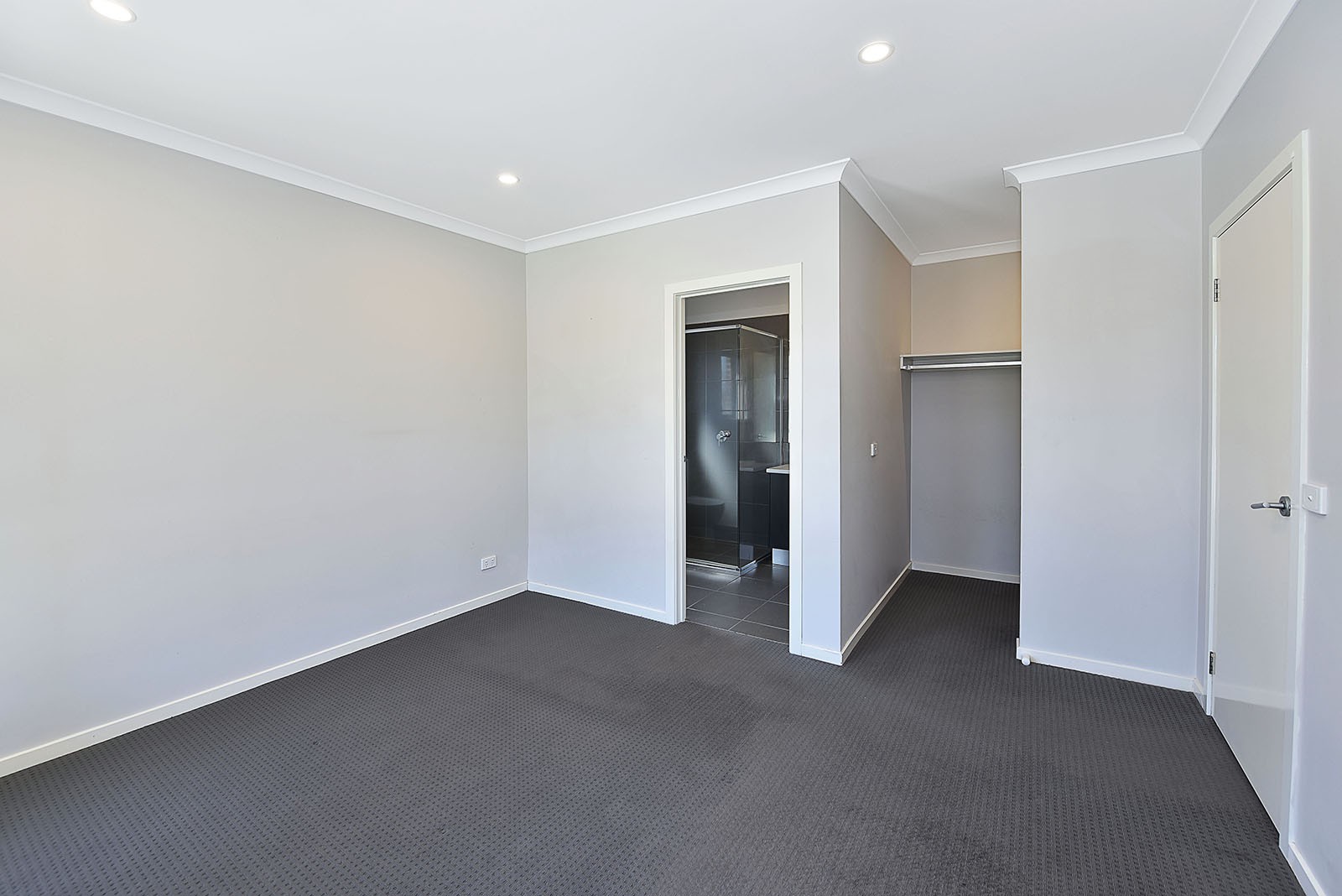 39 Silverwood Dr, Greenvale, VIC 3059, Greenvale - Thumbnail 2