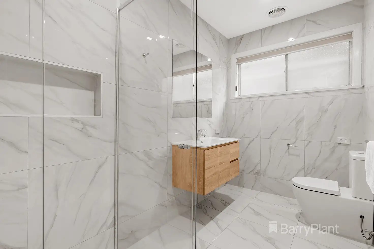 39 Somerville Street, Doncaster, VIC 3108 - Thumbnail 2 - 25/10/2024